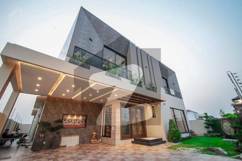 1 Kanal Ultra Modern House For Sale 1 Kanal Ultra Modern House For Sale