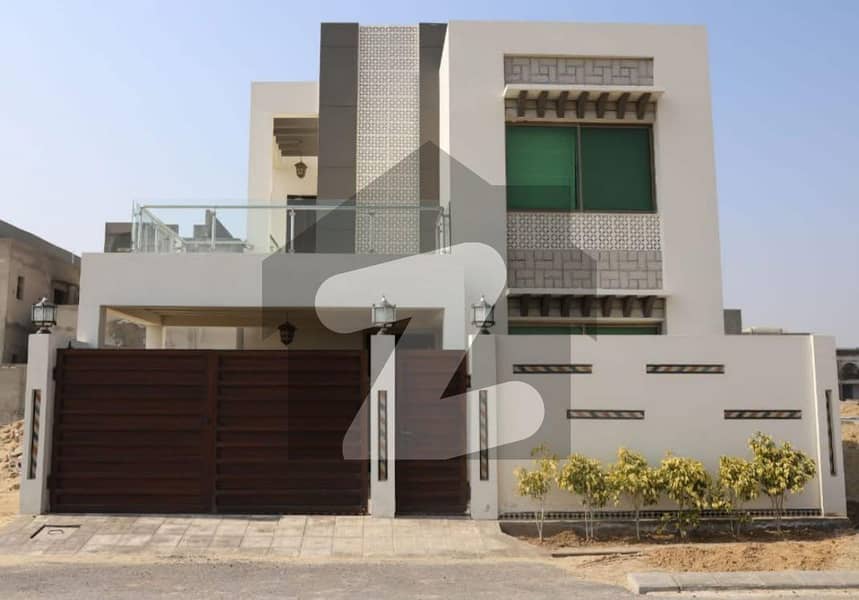 9 Marla Park facing Villa DHA BWP 9 Marla Park facing Villa DHA BWP