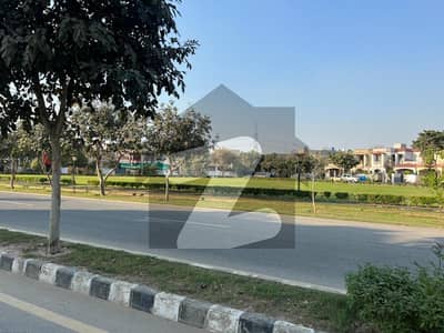 10 Marla Prime Location Residential Plot For Sale in Lake city Sector M-5