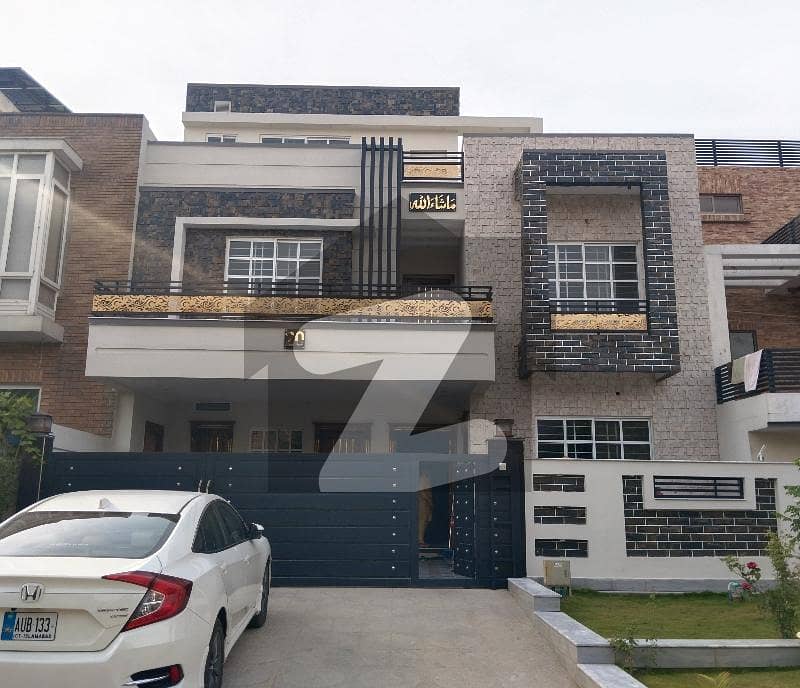 35x70 Beautifull House For Sale In G-13 35x70 Beautifull House For Sale In G-13