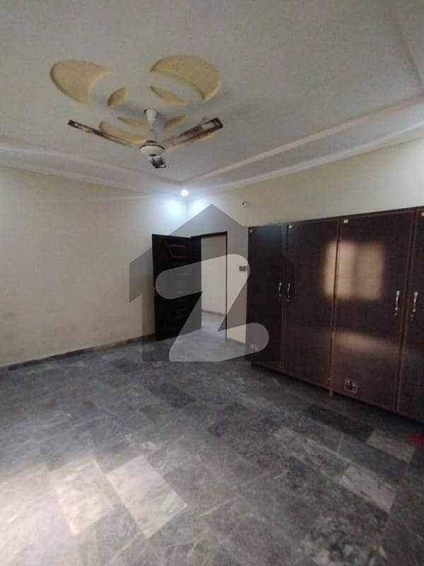 Brand New Bacholer Room Available Near Ali Town Station Brand New Bacholer Room Available Near Ali Town Station