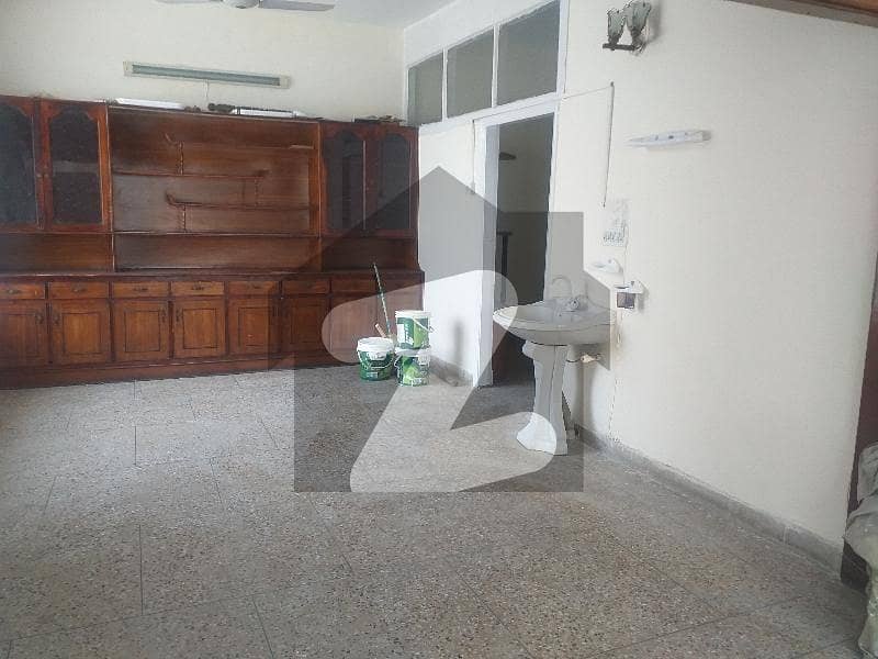 G-9 14 Marla Ground Portion Available For Rent G-9 14 Marla Ground Portion Available For Rent