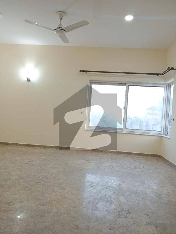 ای ۔ 11 اسلام آباد میں 3 کمروں کا 16 مرلہ بالائی پورشن 1.5 لاکھ میں کرایہ پر دستیاب ہے۔ ای ۔ 11 اسلام آباد میں 3 کمروں کا 16 مرلہ بالائی پورشن 1.5 لاکھ میں کرایہ پر دستیاب ہے۔