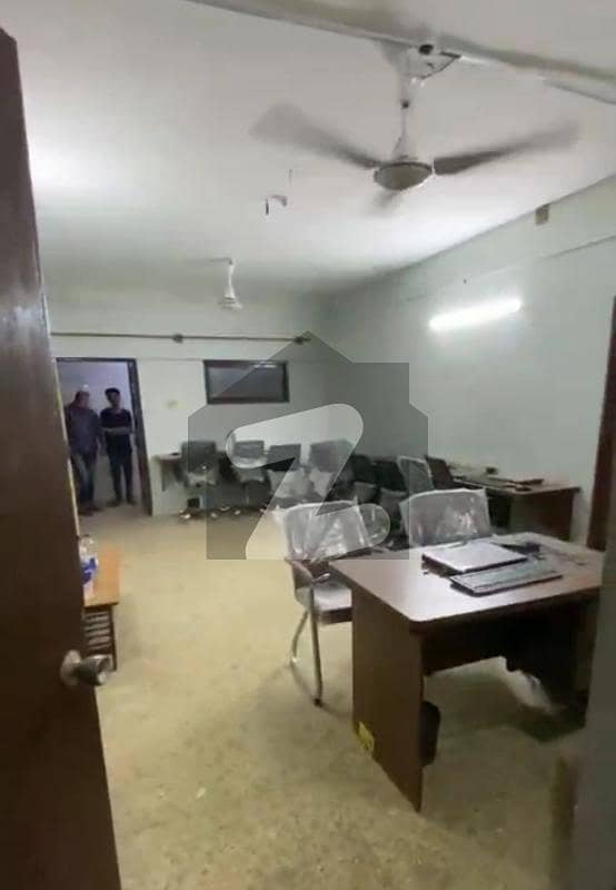 گلشنِ اقبال - بلاک 13 سی گلشنِ اقبال,گلشنِ اقبال ٹاؤن,کراچی میں 2 مرلہ دفتر 30.0 ہزار میں کرایہ پر دستیاب ہے۔ گلشنِ اقبال - بلاک 13 سی گلشنِ اقبال,گلشنِ اقبال ٹاؤن,کراچی میں 2 مرلہ دفتر 30.0 ہزار میں کرایہ پر دستیاب ہے۔