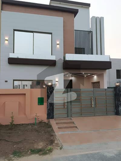 5 Marla Facing Park House For Sale Bahria Nasheman Lahore