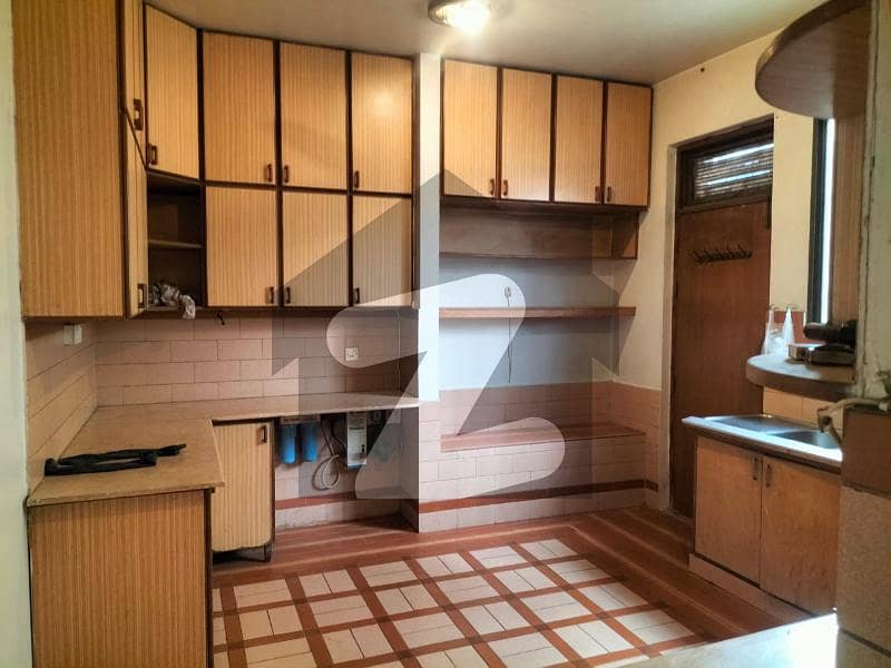 500 Yard Bungalow for sale 500 Yard Bungalow for sale