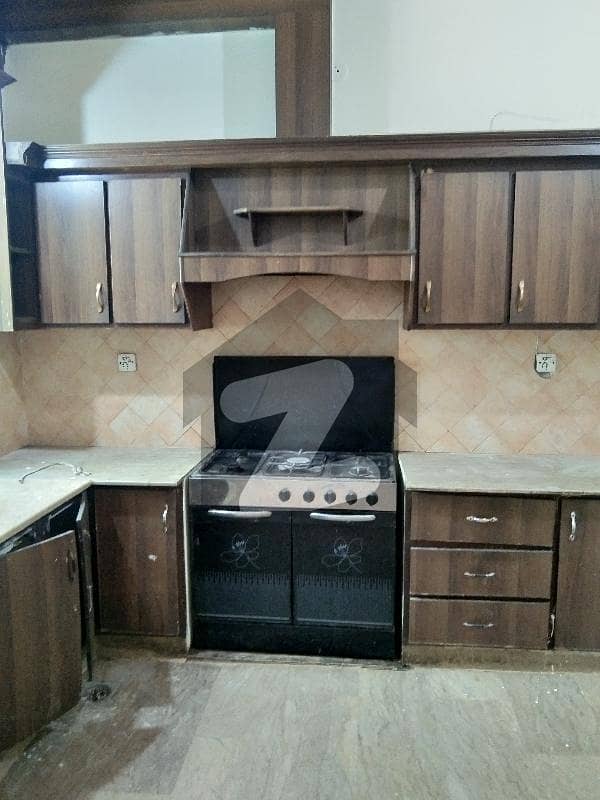 10 Marla Lower Portion Available for Rent 10 Marla Lower Portion Available for Rent