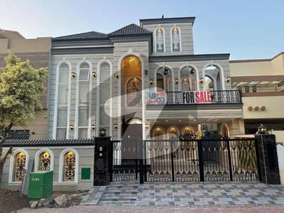 Eight Marla Non-Furnished Brand New House Available For Sale In Bahria Town, Lahore.