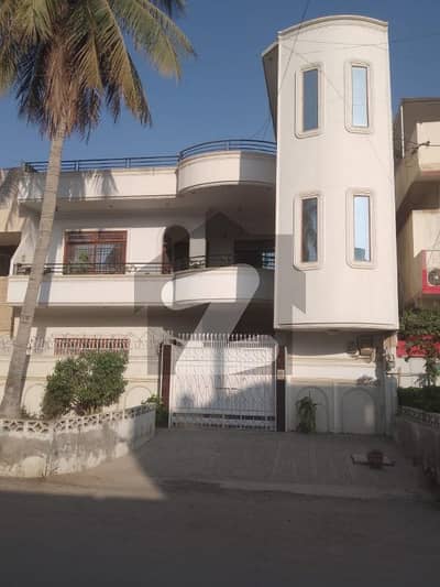 Beautiful house North Karachi 11A, 288sq, Double story, good condition, 60 ft road For sale.
