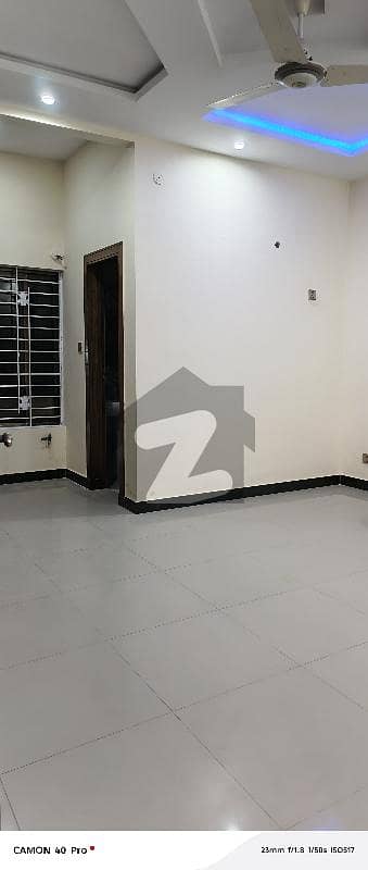 12 Marla Full House Available For Rent