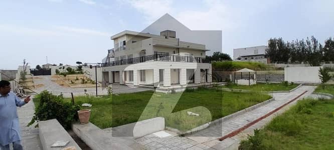 Multi Orchard Farmhouse For Sale Size 5 Kanal