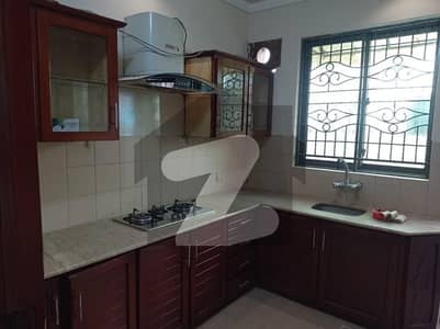10 Marla Upper Portion Available For Rent Wapda Town Ph1 Block E2
