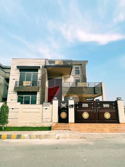 Brand New Luxury one Kanal HOUSE | Outclass Construction | VVIP Location | Walking distance to Park Masjid and Market
