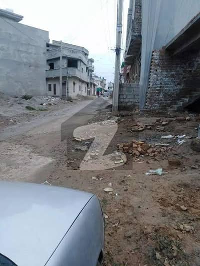 ایچ ۔ 13 اسلام آباد میں 2 کنال کمرشل پلاٹ 14.0 کروڑ میں برائے فروخت۔