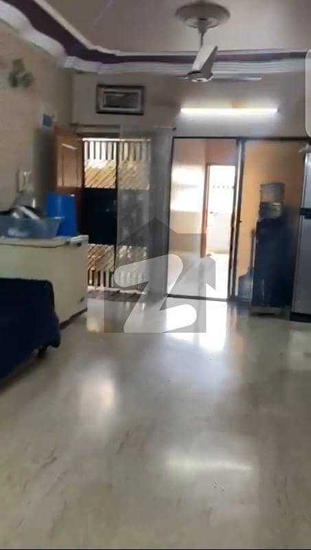 ناظم آباد - بلاک 5سی ناظم آباد,کراچی میں 3 کمروں کا 5 مرلہ بالائی پورشن 80.0 لاکھ میں برائے فروخت۔