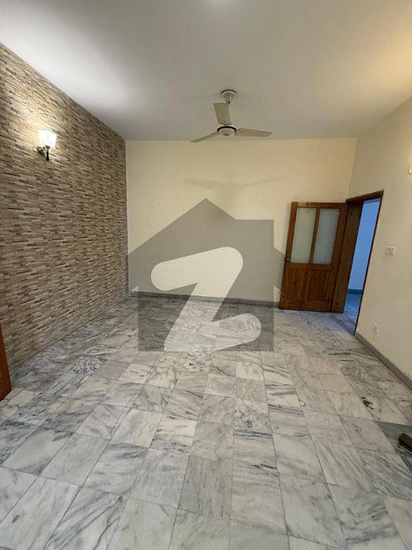 ایف ۔ 8 اسلام آباد میں 4 کمروں کا 1 کنال مکان 4.5 لاکھ میں کرایہ پر دستیاب ہے۔ ایف ۔ 8 اسلام آباد میں 4 کمروں کا 1 کنال مکان 4.5 لاکھ میں کرایہ پر دستیاب ہے۔