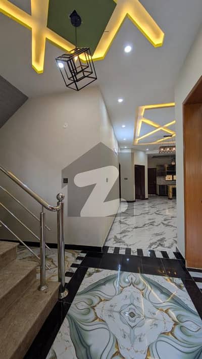 ایل ڈی اے ایوینیو ۔ بلاک اے ایل ڈی اے ایوینیو,لاہور میں 6 کمروں کا 1 کنال مکان 1.48 لاکھ میں کرایہ پر دستیاب ہے۔
