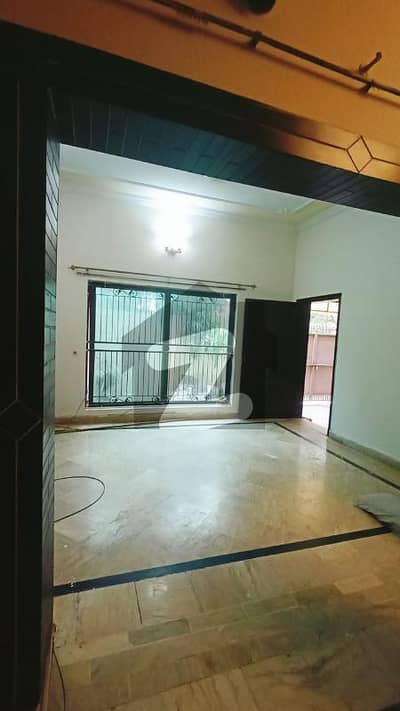 3 Bads10 Marla Upper Portion Available For Rent in Mustafa Town