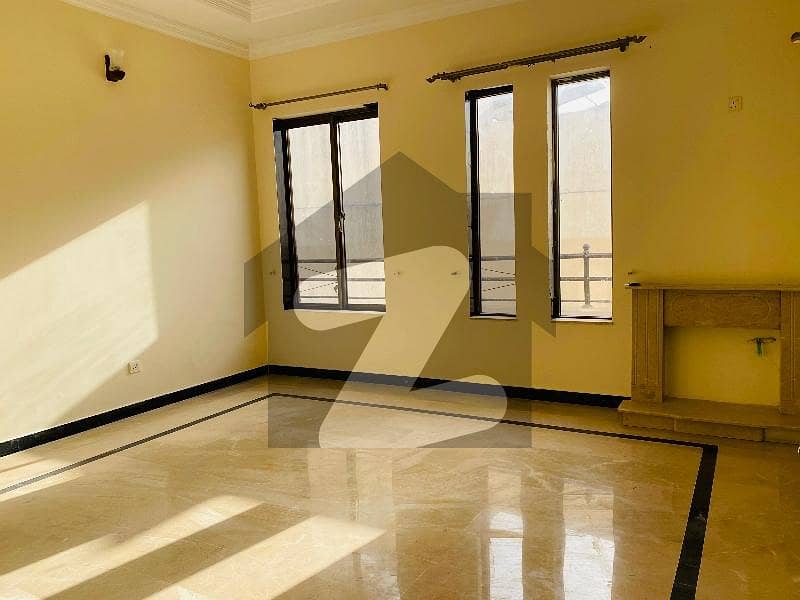 Renovated FULL HOUSE Available For Rent In E-11.