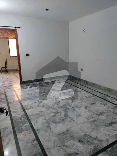 گلشنِ اقبال - بلاک 17 گلشنِ اقبال,گلشنِ اقبال ٹاؤن,کراچی میں 2 کمروں کا 3 مرلہ فلیٹ 35.0 ہزار میں کرایہ پر دستیاب ہے۔