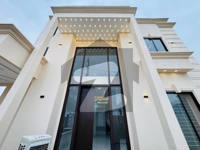 9 Marla Corner House On 100 Feet Road For Sale
