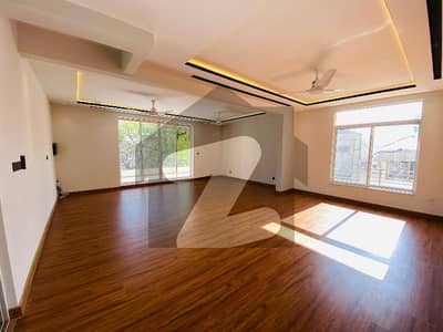 F/7-3 LIVABLE HOUSE FOR SALE ON VERY PRIME &HOT LOCATION