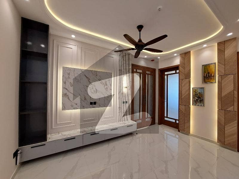 Luxury House Available For Rent
