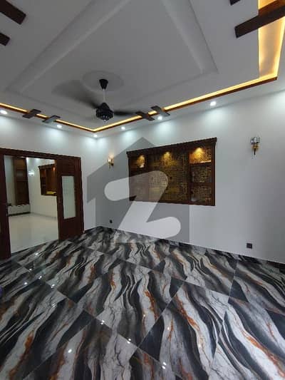 A 10 Marla Lower Portion Located In LDA Avenue - Block J Is Available For rent