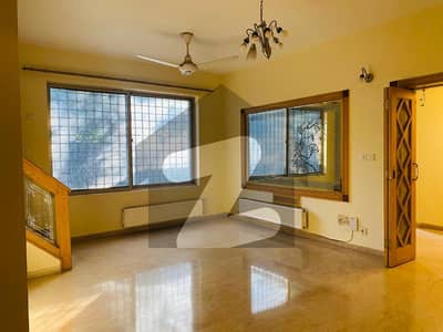 F-8/2 | Grand 666 Sq Yards House for Rent