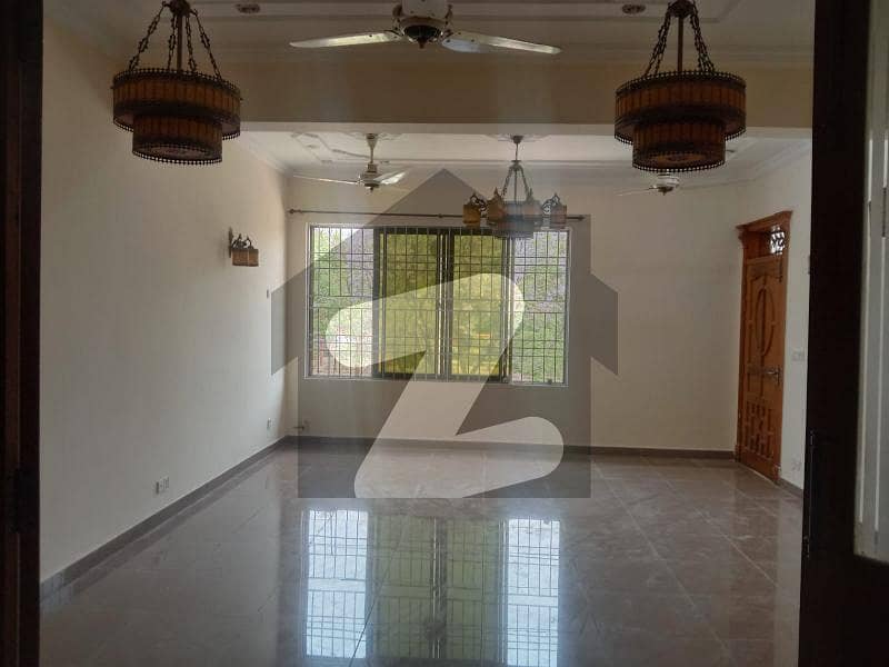 12.8 MARLA UPPER PORTION HOUSE FOR RENT I-8 12.8 MARLA UPPER PORTION HOUSE FOR RENT I-8