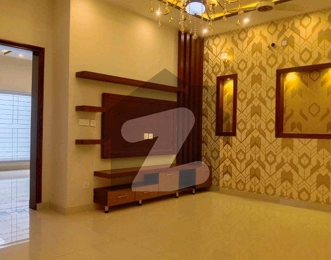 بحریہ ٹاؤن گلبہار بلاک بحریہ ٹاؤن سیکٹر سی,بحریہ ٹاؤن,لاہور میں 5 کمروں کا 10 مرلہ مکان 3.7 کروڑ میں برائے فروخت۔ بحریہ ٹاؤن گلبہار بلاک بحریہ ٹاؤن سیکٹر سی,بحریہ ٹاؤن,لاہور میں 5 کمروں کا 10 مرلہ مکان 3.7 کروڑ میں برائے فروخت۔