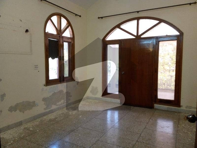 F10 Prime Location 5 Bedrooms House For Rent F10 Prime Location 5 Bedrooms House For Rent