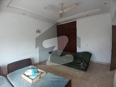For Sale 1 Kanal Single-Storey House, 20 Years Old, In Punjab Cooperative Housing Society, Lahore