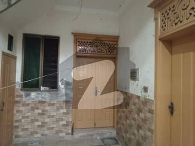 غوری ٹاؤن اسلام آباد میں 2 کمروں کا 4 مرلہ مکان 31.0 ہزار میں کرایہ پر دستیاب ہے۔