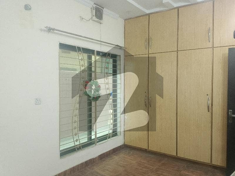 5 MARLA LOWER PORTION FOR RENT 5 MARLA LOWER PORTION FOR RENT
