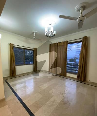 10 Marla (35x70) Beautiful Upper Portion Available For Rent In G-13 Islamabad