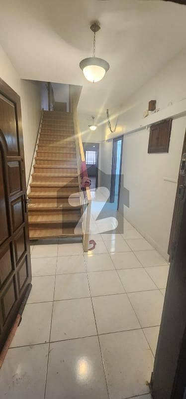 DUPLEX FLAT AVAILABLE FOR RENT