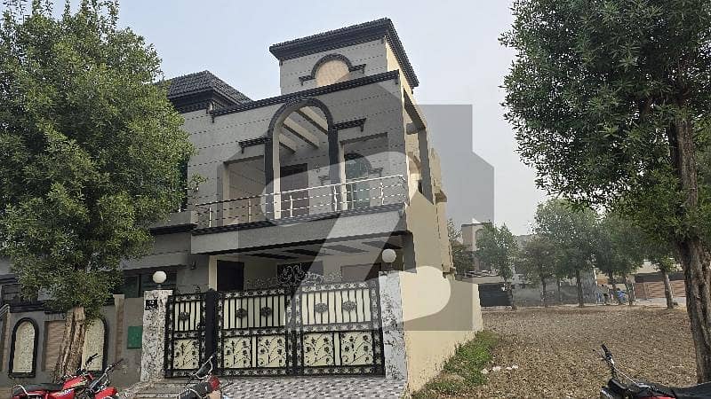 8 Marla Brand New House For Sale 8 Marla Brand New House For Sale