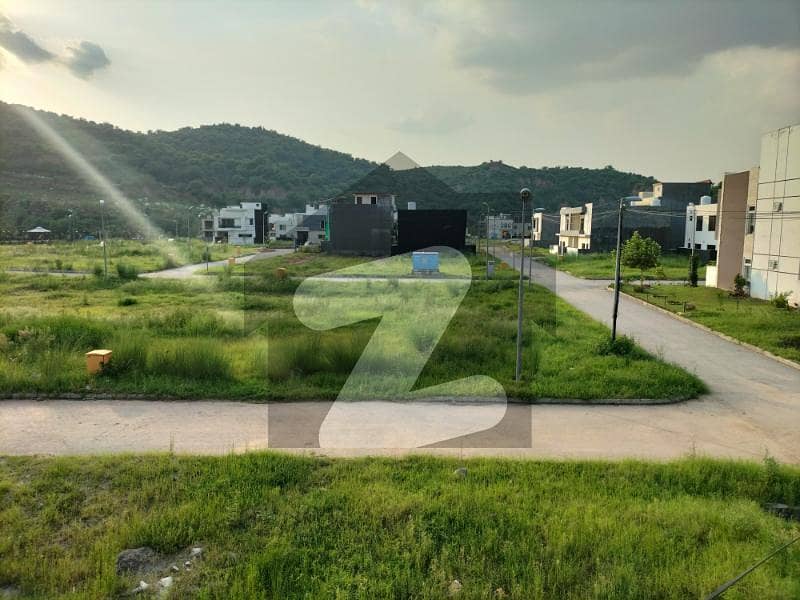 Top Location! 1 Kanal Residential Plot For Sale In DHA Phase 3 - Sector D, Possession Available Top Location! 1 Kanal Residential Plot For Sale In DHA Phase 3 - Sector D, Possession Available