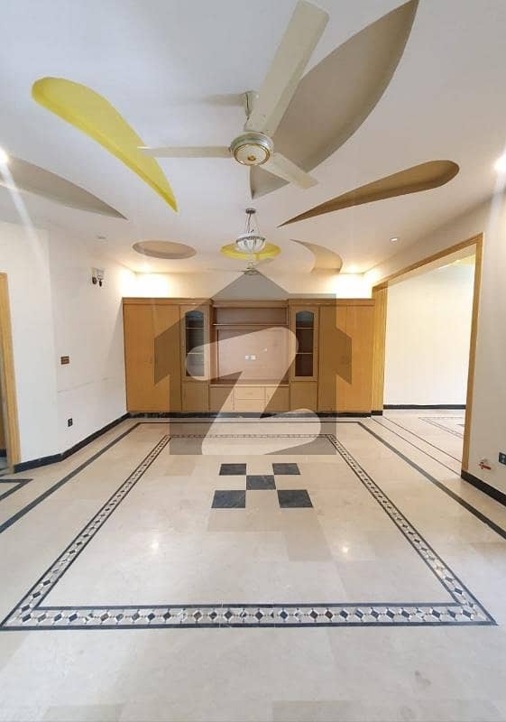 9 Marla Upper Portion Near Market and Kashmir Highway All Facilities G-14/4 9 Marla Upper Portion Near Market and Kashmir Highway All Facilities G-14/4