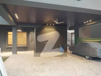 2 Kanal Facing Golf Villa For Rent