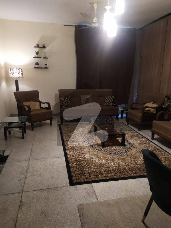 HOUSE IN MAIN CANTT For Office For Residential HOUSE IN MAIN CANTT For Office For Residential