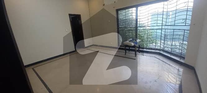 Kanal 2bed Upper Portion For Rent In Dha Phase 4
