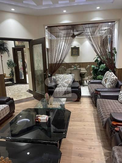 ڈیوائن
