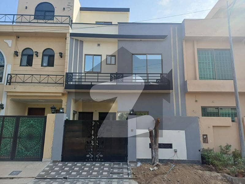 3 MARLA BEAUTIFUL HOUSE FOR SALE 3 MARLA BEAUTIFUL HOUSE FOR SALE