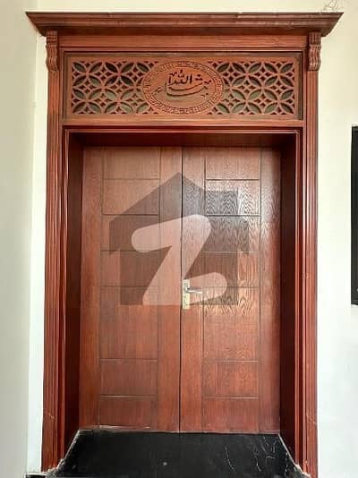 کینٹ اٹک میں 6 کمروں کا 1 کنال مکان 1.0 لاکھ میں کرایہ پر دستیاب ہے۔