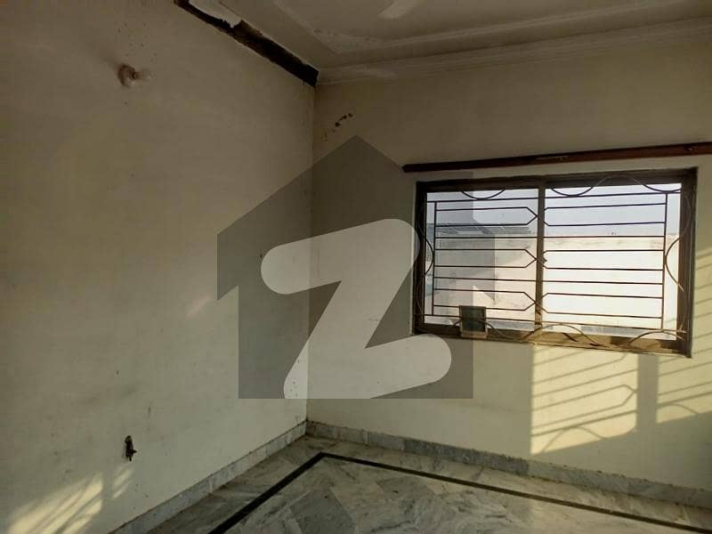 Upper portion is available For rent in I-8 /2 Upper portion is available For rent in I-8 /2