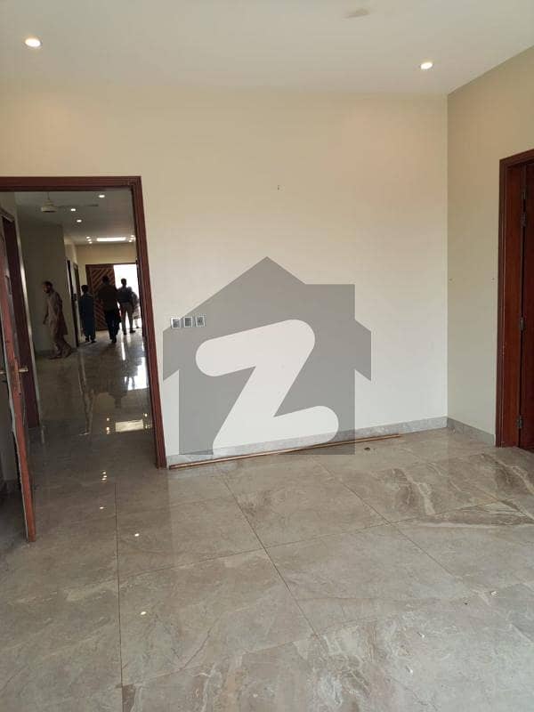 Phase 8 Like New Upper Portion Phase 8 Like New Upper Portion