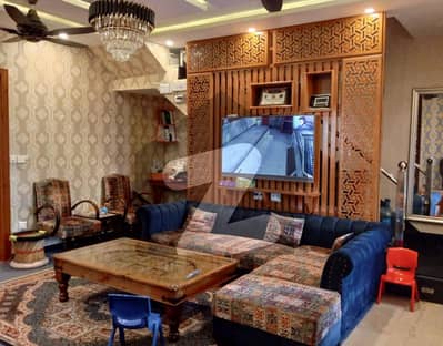 گلبرگ ریزیڈنشیا - بلاک آئ گلبرگ ریزیڈنشیا,گلبرگ,اسلام آباد میں 6 کمروں کا 7 مرلہ مکان 2.85 لاکھ میں کرایہ پر دستیاب ہے۔