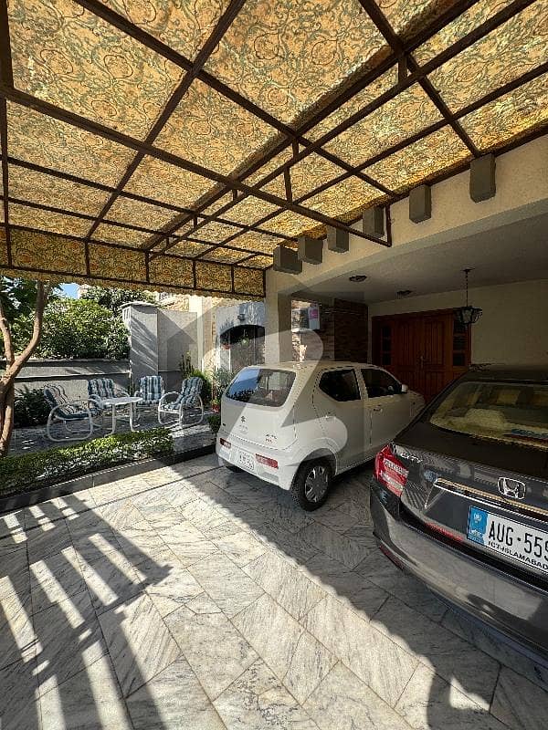 Safari villa 2 For Sale Neat and clean villa Safari villa 2 For Sale Neat and clean villa